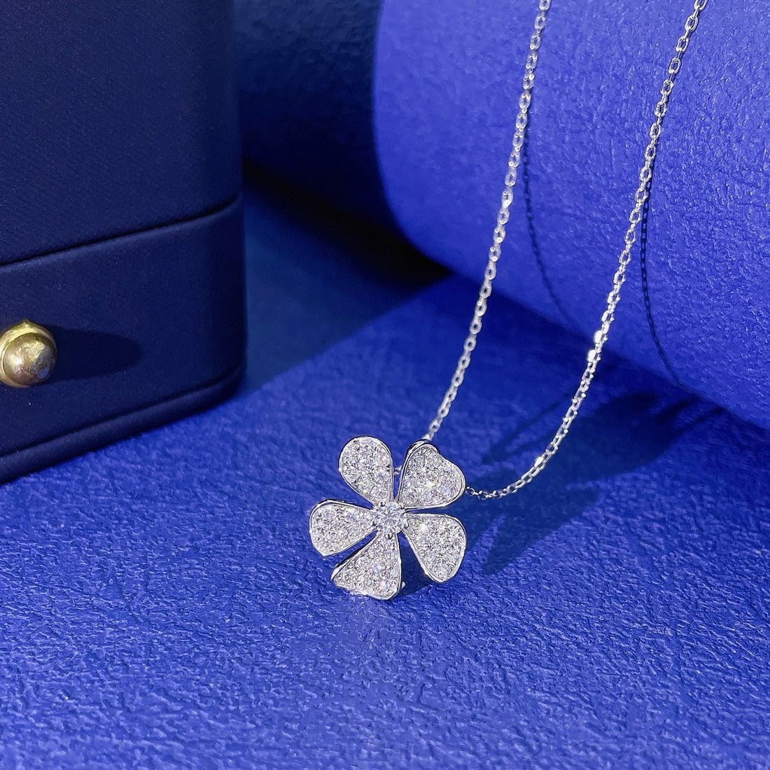 14k Gold 0.45 Ct Natural H Diamond Necklace: Ref:230991100 // gold content:14k gold // main gemstone:diamond // shape:round // carat weight:0. 45ct // clarity grade:vs-si // color:h // treatment:natural // cut grade:g // Condition: New Low