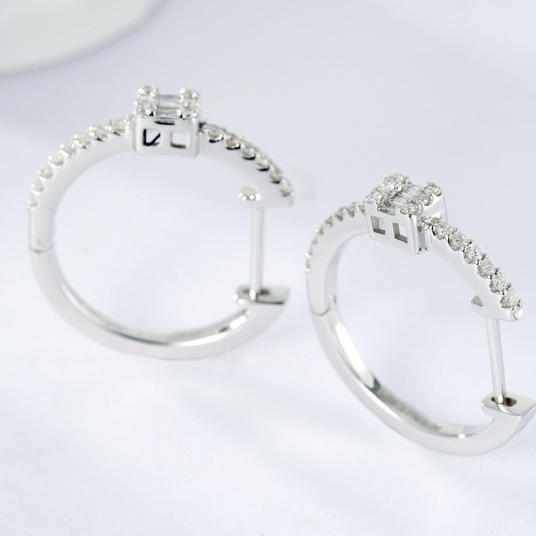 14k Gold 0.21 Ct Natural H Diamond Earrings - 2