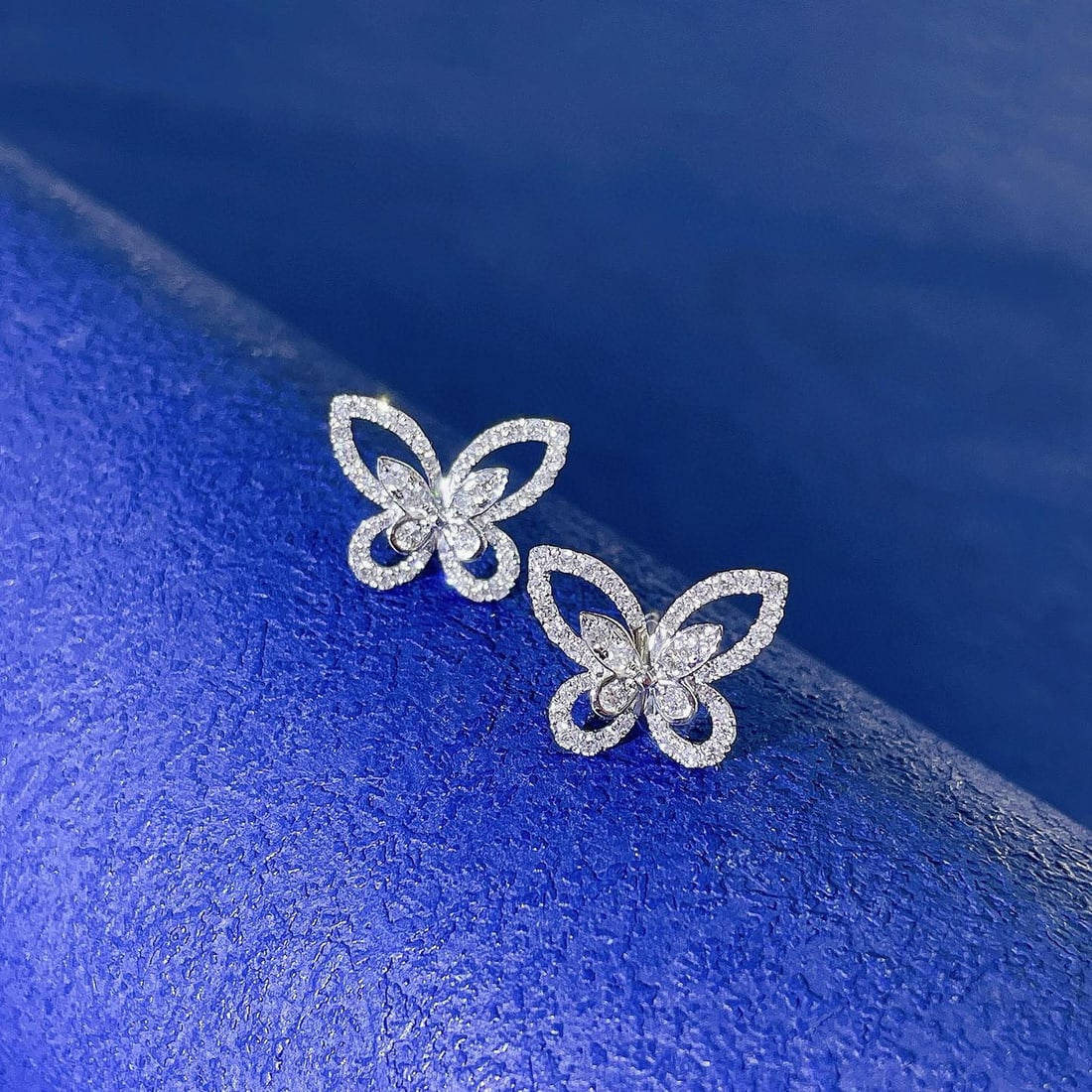 14k Gold 0.48 Ct Natural H Diamond & Butterfly Earrings - 3