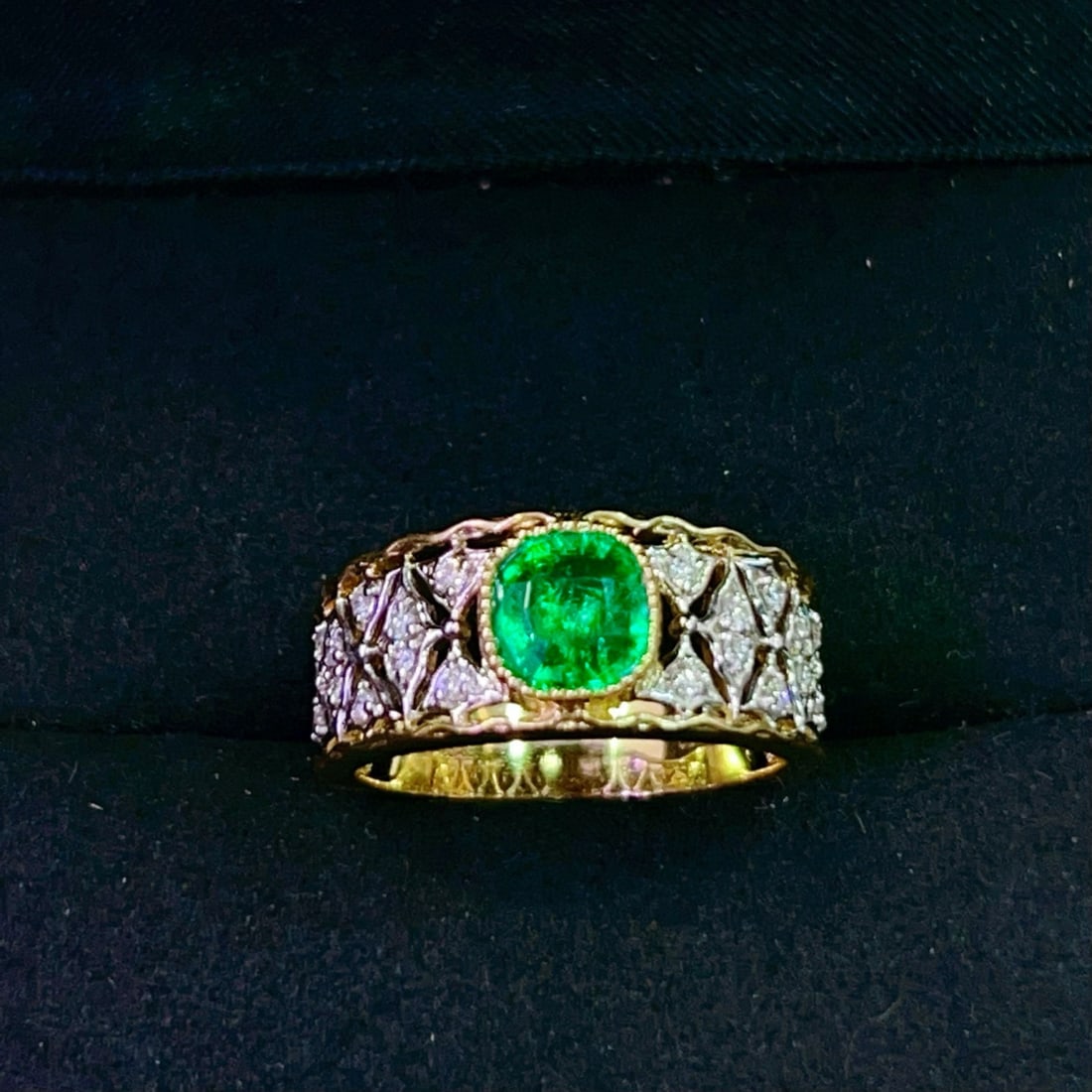 14k Gold 1.34 Ctw Natural Emerald & Diamond Ring - 2