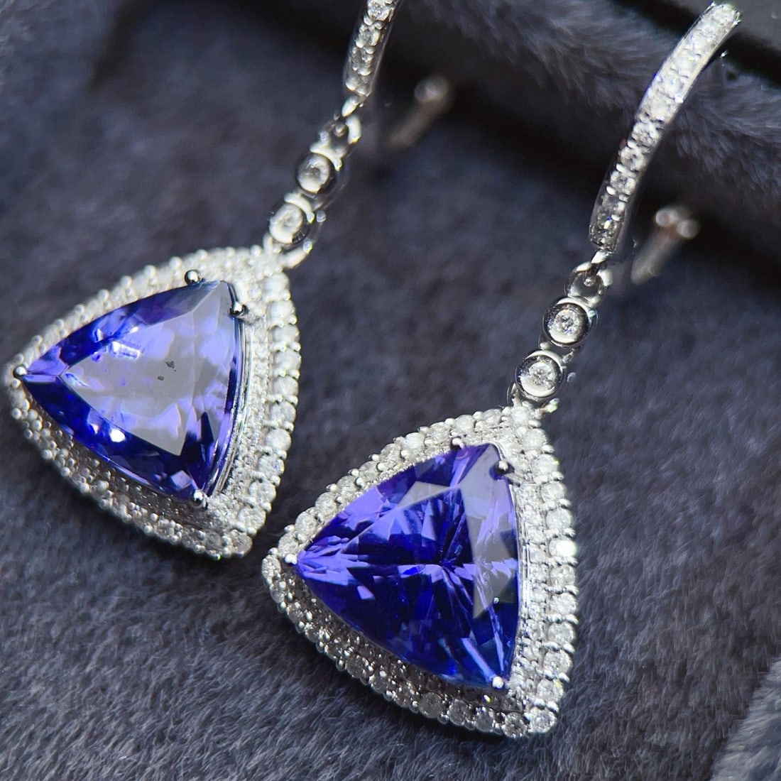 14k Gold 12.16 Ctw Natural Tanzanite & Diamond Earrings - 5
