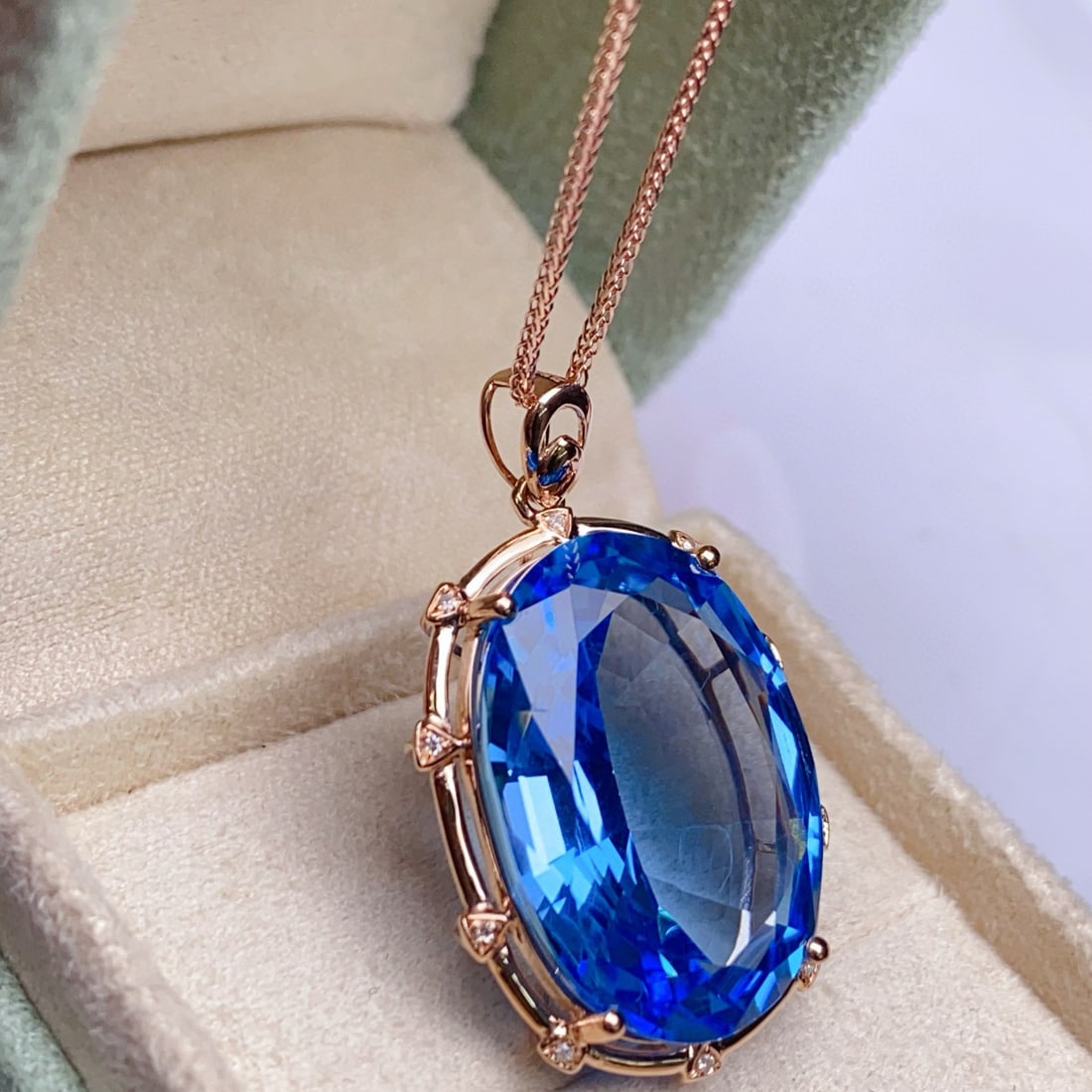 14k Gold 23.33 Ctw Natural Topaz & Diamond Pendant( Without Chain ) - 3