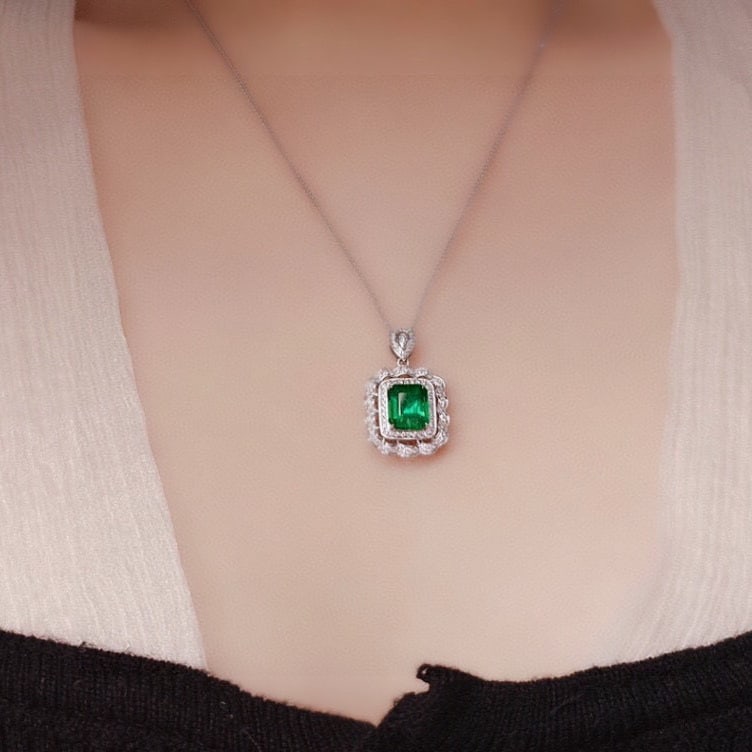 14k Gold 1.49 Ctw Natural Emerald & Diamond Pendant( Without Chain ) - 3