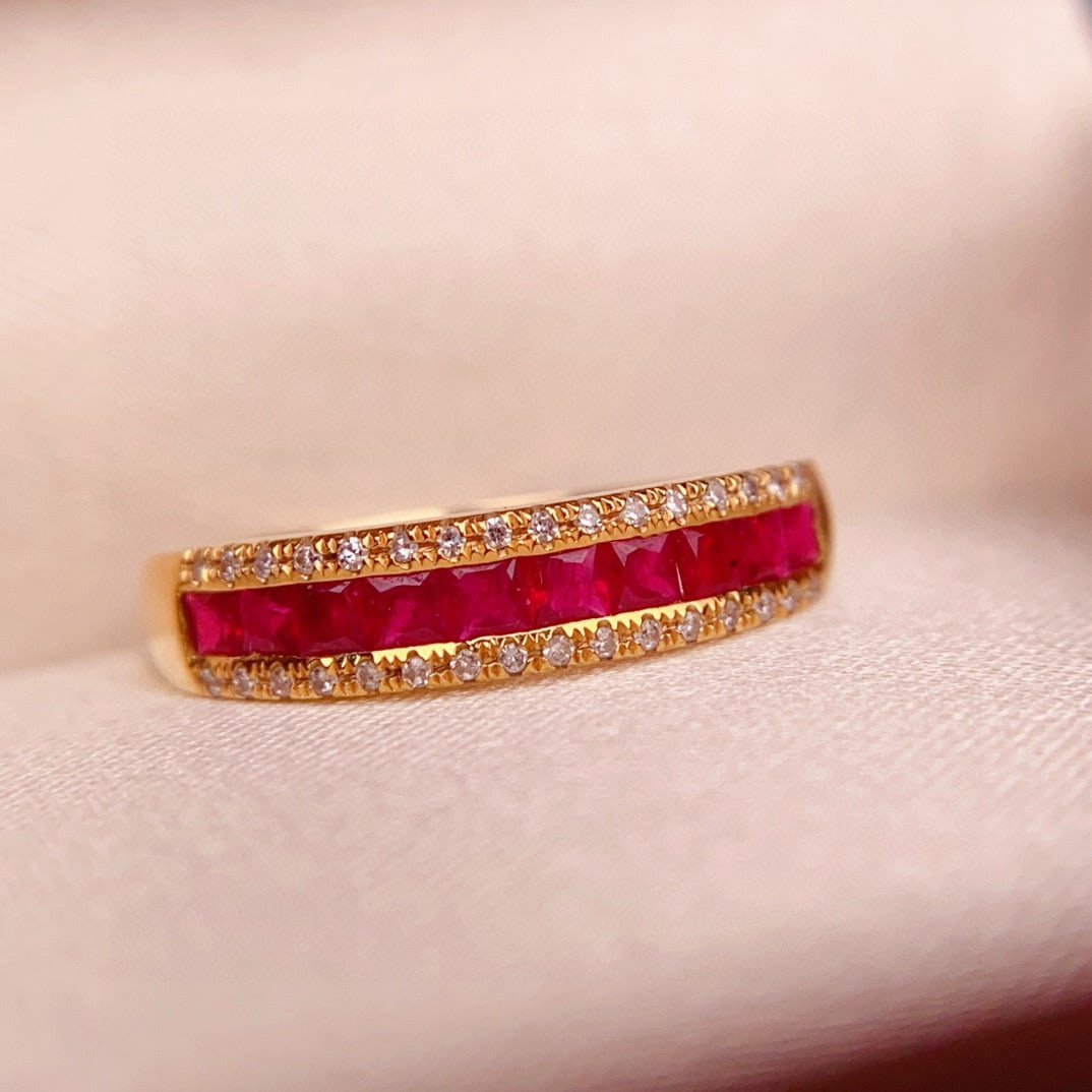 14k Gold 0.8 Ct Natural Ruby & Diamond Ring: Ref:230991173 // gold content:14k gold // ring size:7. 25us // // main gemstone:ruby // shape:princess // carat weight:0. 8ct // color:red // treatment:natural // // adjacent gemstone 2 : diamond //
