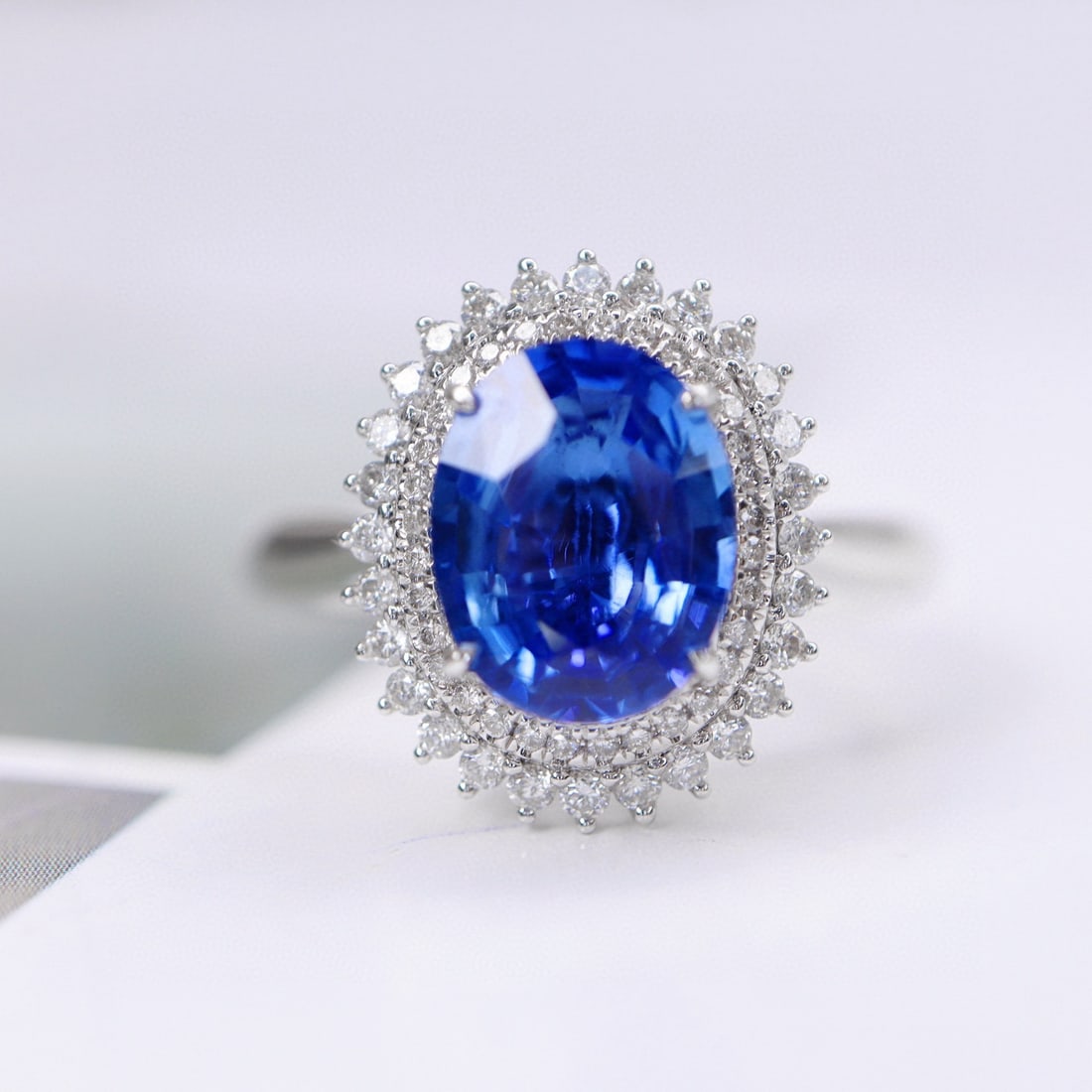 14k Gold 2.62 Ctw Natural Sapphire & Diamond Ring: Ref:230991175 // gold content:14k gold // ring size:7. 25us // // main gemstone:sapphire // shape:oval // carat weight:2. 3ct // color:blue // treatment:natural // // adjacent gemstone 2 : diamond // 