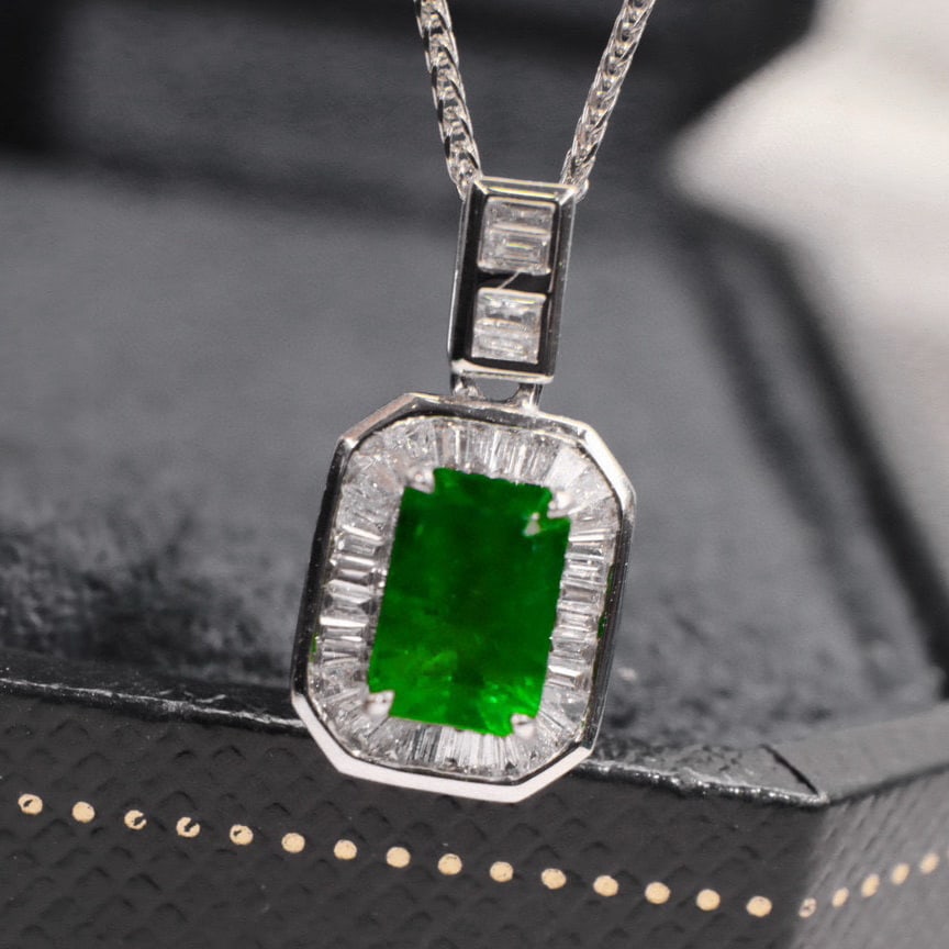 14k Gold 1.41 Ctw Natural Emerald & Diamond Pendant( Without Chain ) - 3