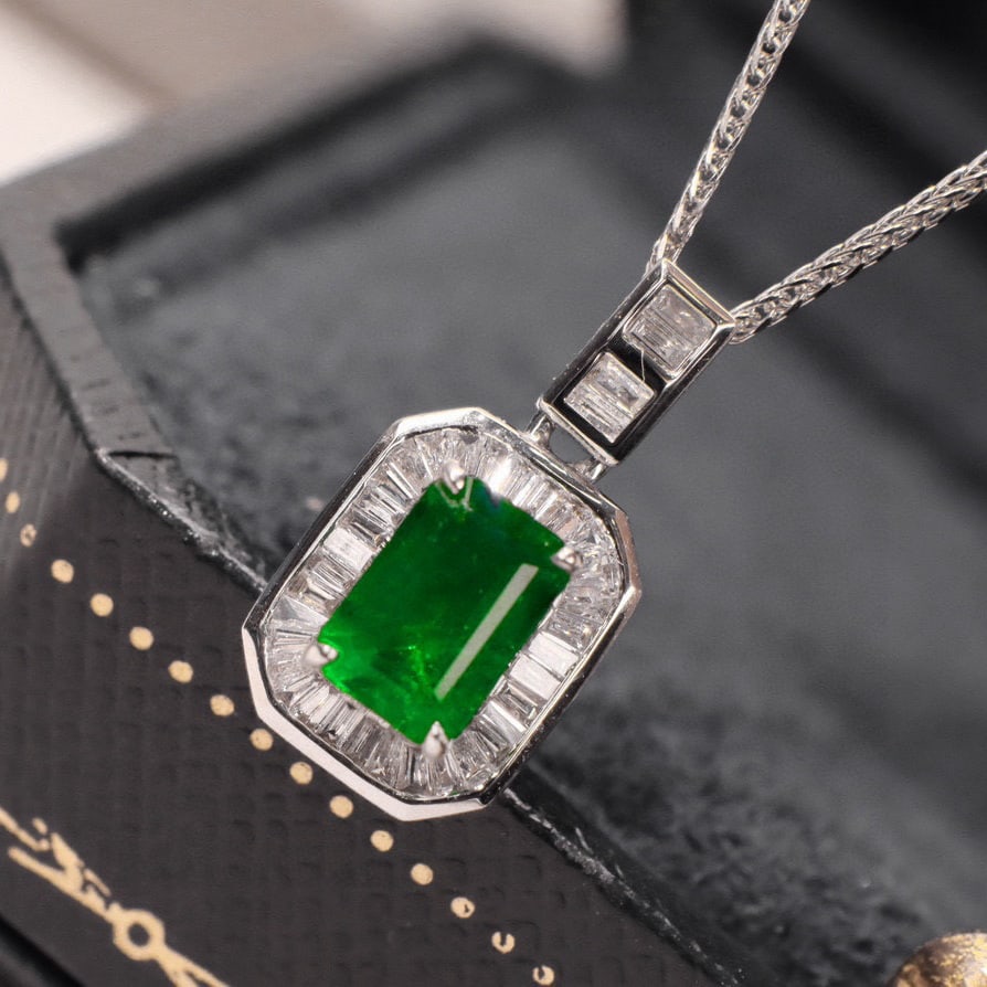 14k Gold 1.41 Ctw Natural Emerald & Diamond Pendant( Without Chain ) - 4