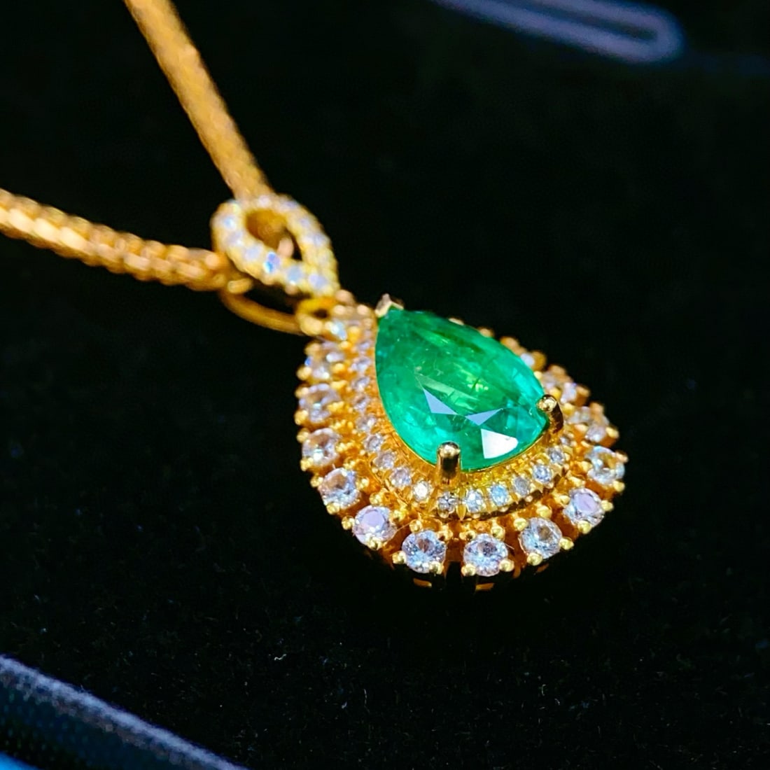 14k Gold 0.85 Ct Natural Emerald & Diamond & Sapphire Pendant( Without Chain ) - 4