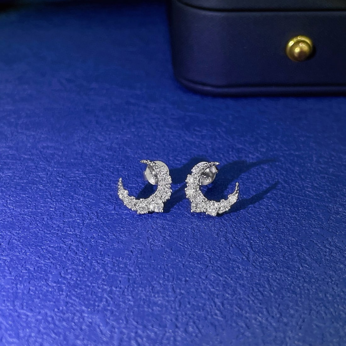 14k Gold 0.26 Ct Natural H Diamond Earrings - 4