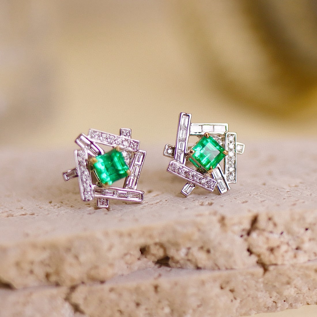 14k Gold 1.14 Ctw Natural Emerald & Diamond Earrings - 4