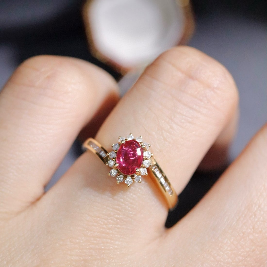 14k Gold 0.56 Ctw Natural Ruby & Diamond Ring - 3