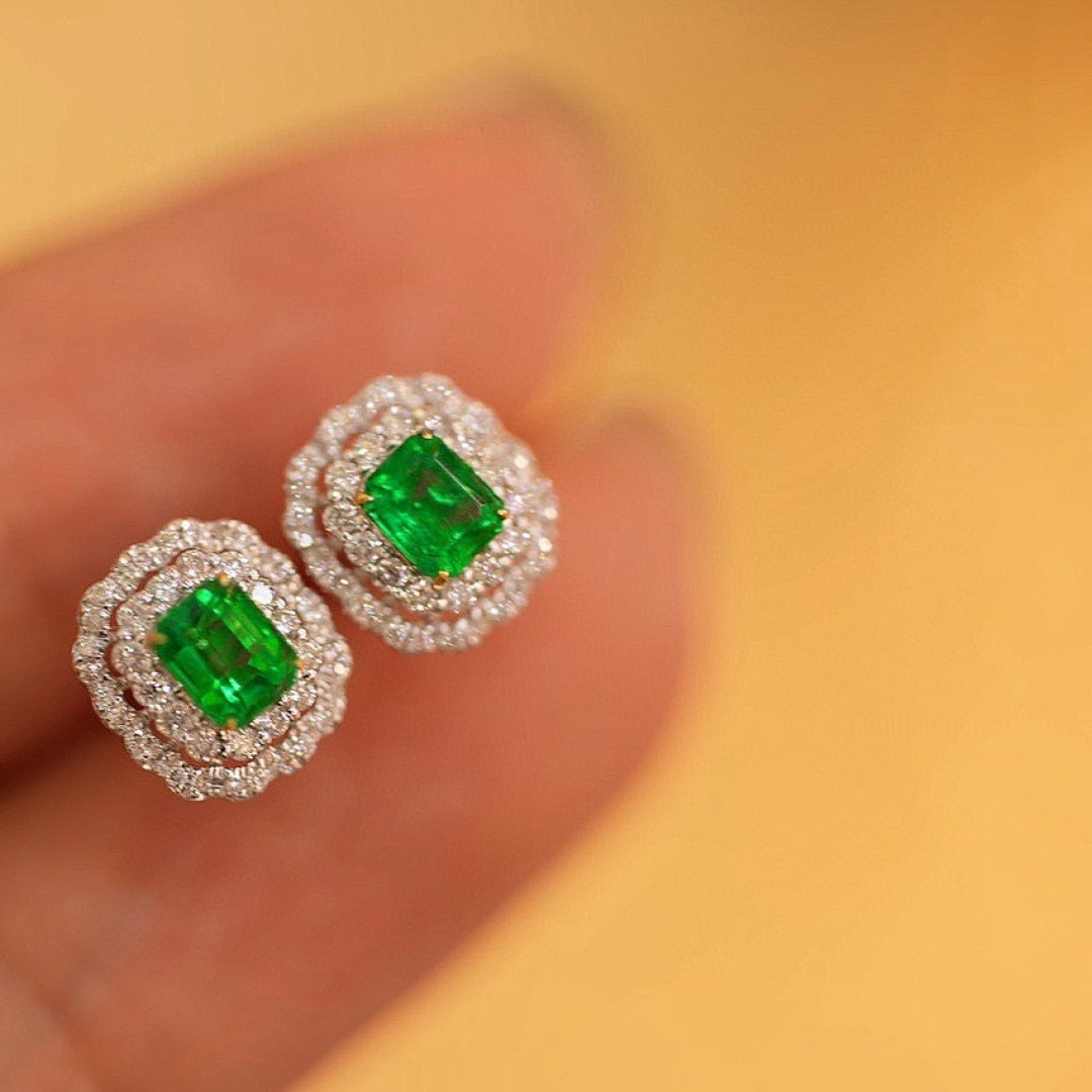 14k Gold 0.4 Ct Natural Emerald & Diamond Earrings - 2