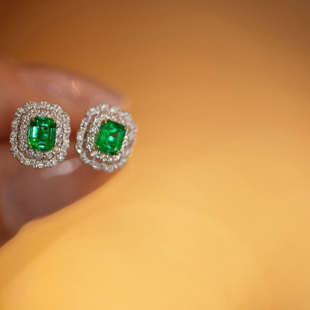 14k Gold 0.4 Ct Natural Emerald & Diamond Earrings - 3