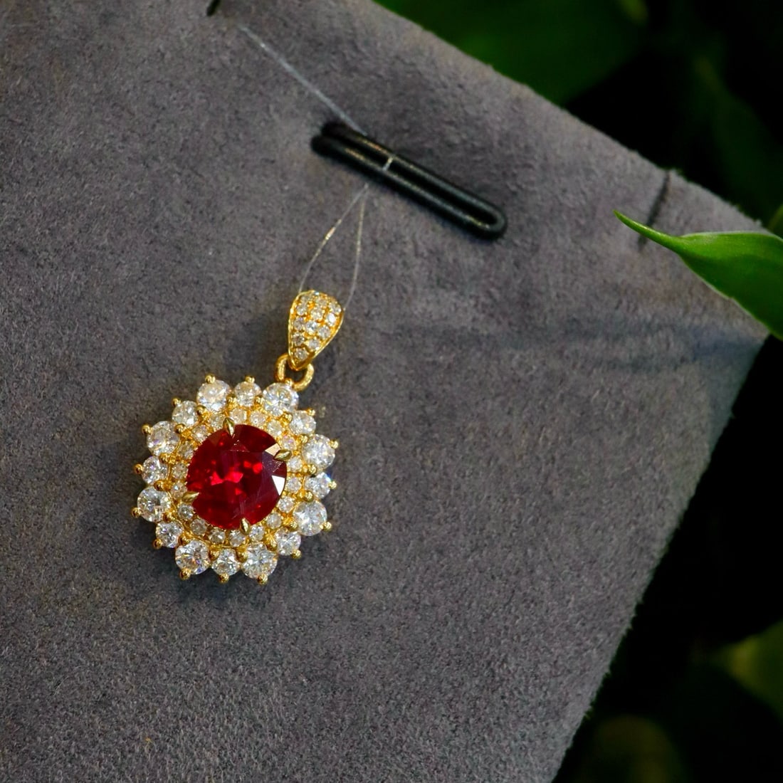 14k Gold 1.62 Ctw Vivid Red Natural Ruby & Diamond Pendant( Without Chain ) - 5