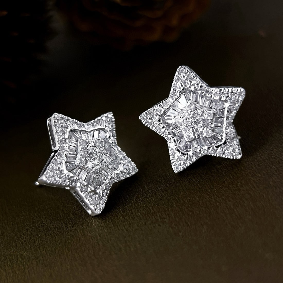 14k Gold 0.7 Ct Natural H Diamond Earrings - 5