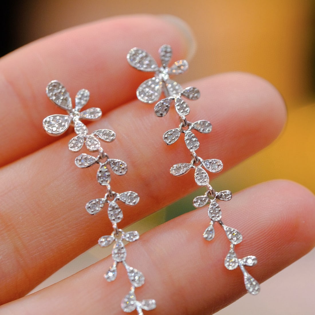 14k Gold 0.4 Ct Natural H Diamond Earrings - 4