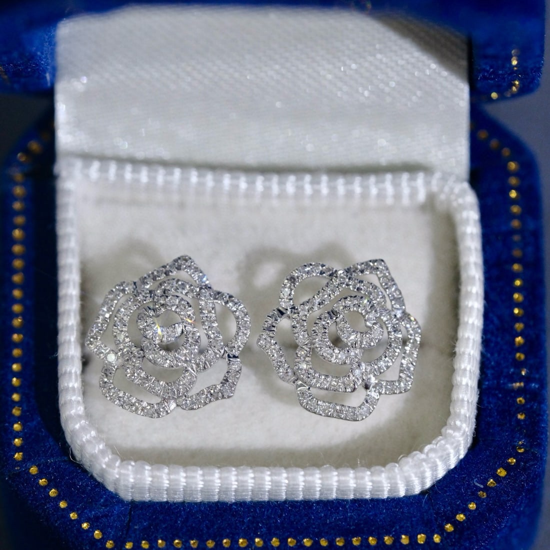 14k Gold 0.22 Ct Natural H Diamond Earrings - 4