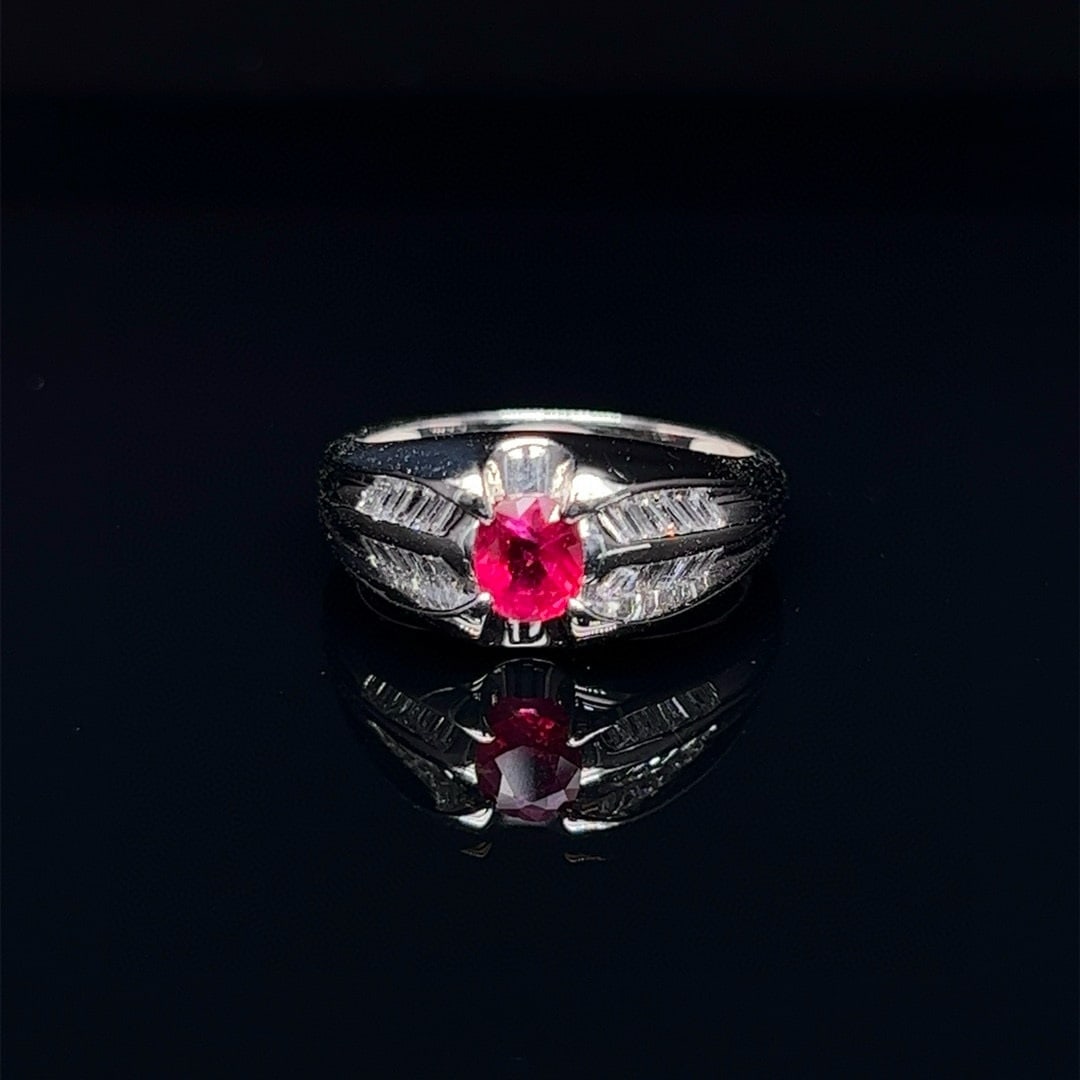 14k Gold 0.71 Ctw Natural Ruby & Diamond Ring: Ref:230992009 // gold content:14k gold // ring size:7. 25us // // main gemstone:ruby // shape:oval // carat weight:0. 5ct // color:red // treatment:natural // // adjacent gemstone 2 : diamond //