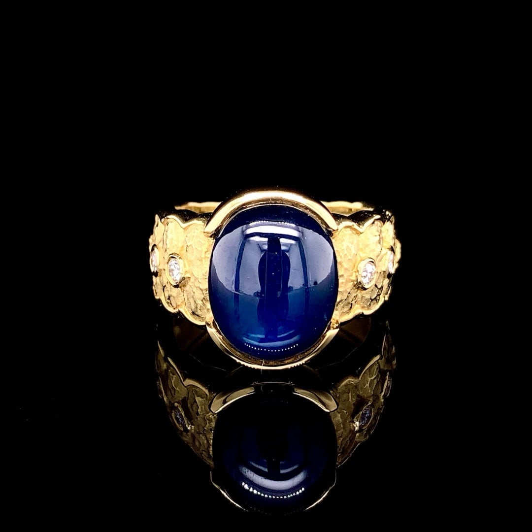 14k Gold 8.88 Ctw Natural Sapphire & Diamond Ring: Ref:230992010 // gold content:14k gold // ring size:7. 25us // // main gemstone:sapphire // shape:oval // carat weight:8. 76ct // color:blue // treatment:natural // // adjacent gemstone 2 : diamond