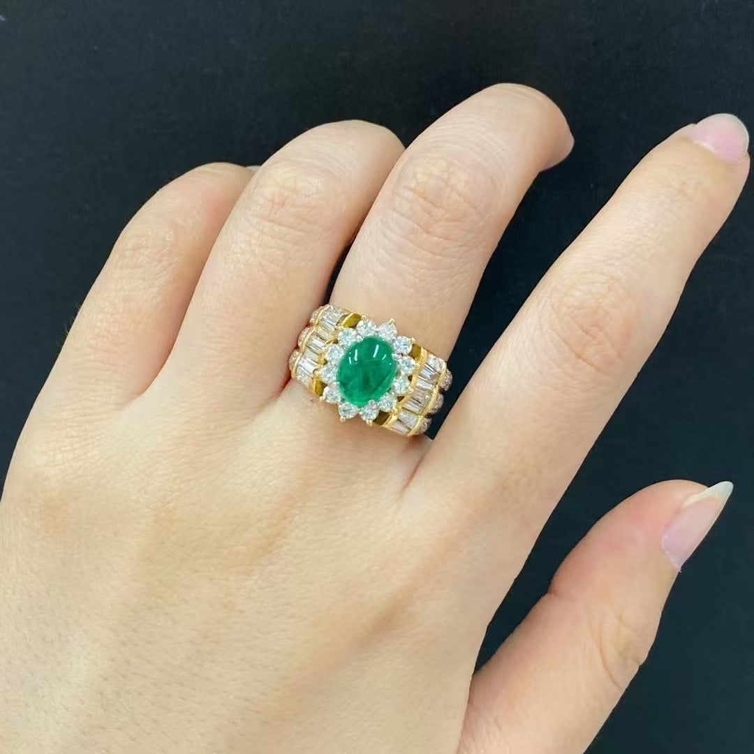 14k Gold 4.46 Ctw Vivid Green Natural Emerald & Diamond Ring - 2