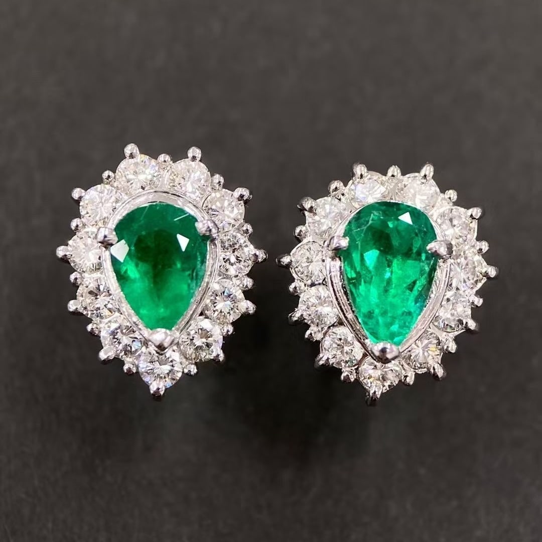 14k Gold 2.65 Ctw Vivid Green Natural Emerald & Diamond Earrings - 3