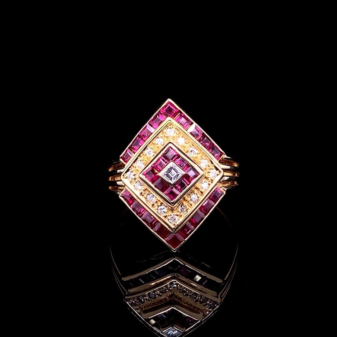 14k Gold 1.56 Ctw Natural Ruby & Diamond Ring: Ref:230992032 // gold content:14k gold // ring size:7. 25us // // main gemstone:ruby // shape:square // carat weight:1. 39ct // color:red // treatment:natural // // adjacent gemstone 2 : diamond //