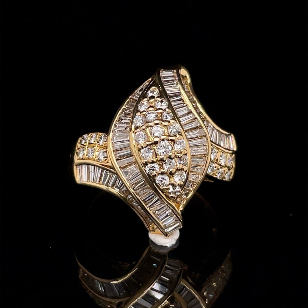 14k Gold 1.58 Ct Natural H Diamond Ring: Ref:230992042 // gold content:14k gold // ring size:7. 25us // // main gemstone:diamond // shape:multiply // carat weight:1. 58ct // clarity grade:vs-si // color:h // treatment:natural // Condition: N