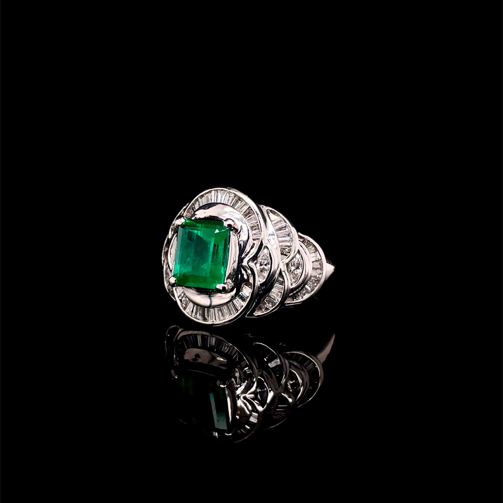 14k Gold 2.48 Ctw Vivid Green Natural Emerald & Diamond Ring - 3