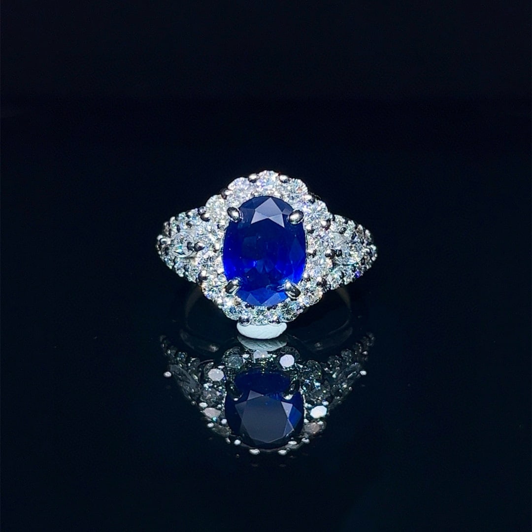 14k Gold 4.14 Ctw Natural Sapphire & Diamond Ring: Ref:230992049 // gold content:14k gold // ring size:7. 25us // // main gemstone:sapphire // shape:oval // carat weight:2. 93ct // color:blue // treatment:natural // // adjacent gemstone 2 : diamond //