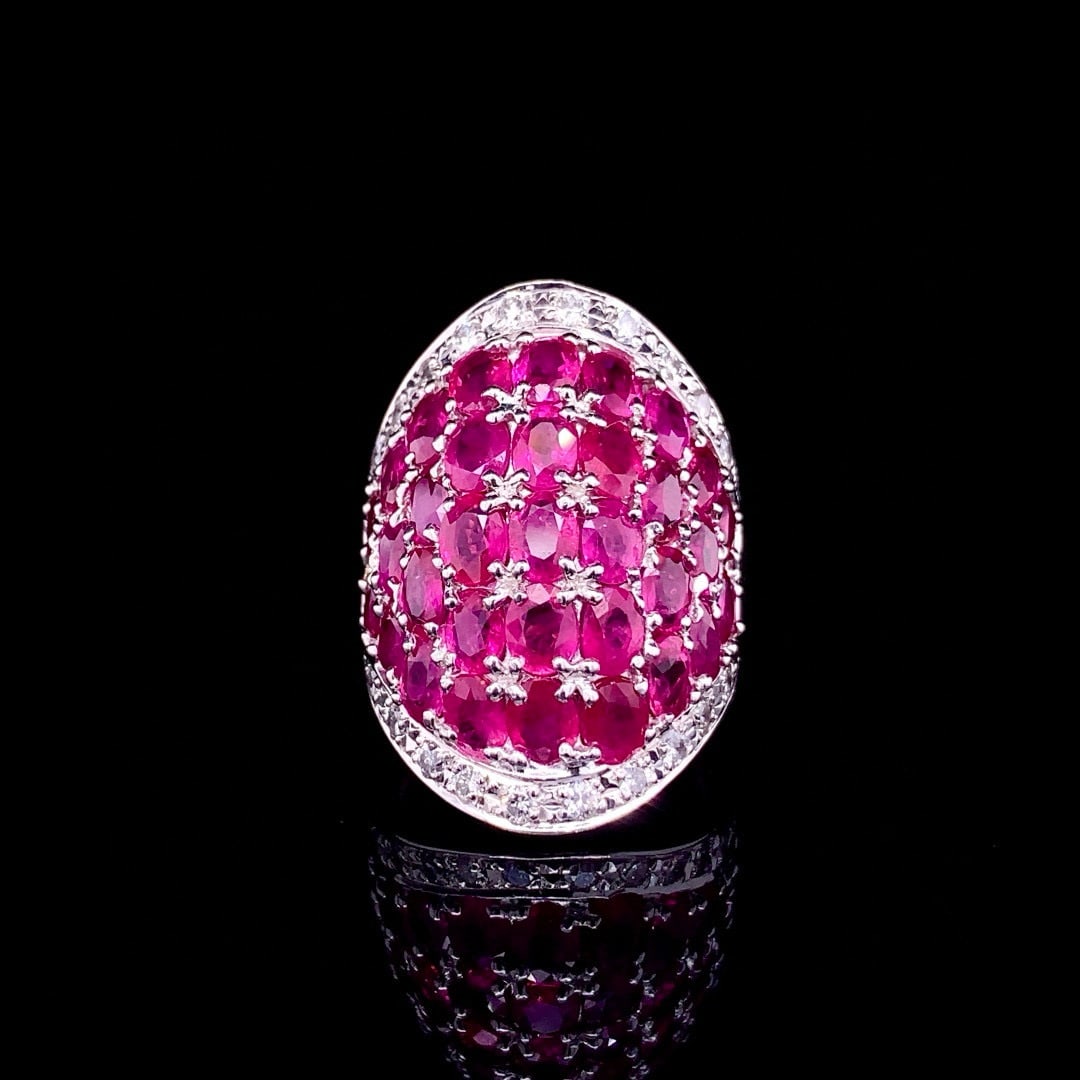 14k Gold 7.62 Ctw Natural Ruby & Diamond Ring: Ref:230992053 // gold content:14k gold // ring size:7. 25us // // main gemstone:ruby // shape:oval // carat weight:7. 16ct // color:red // treatment:natural // // adjacent gemstone 2 : diamond //