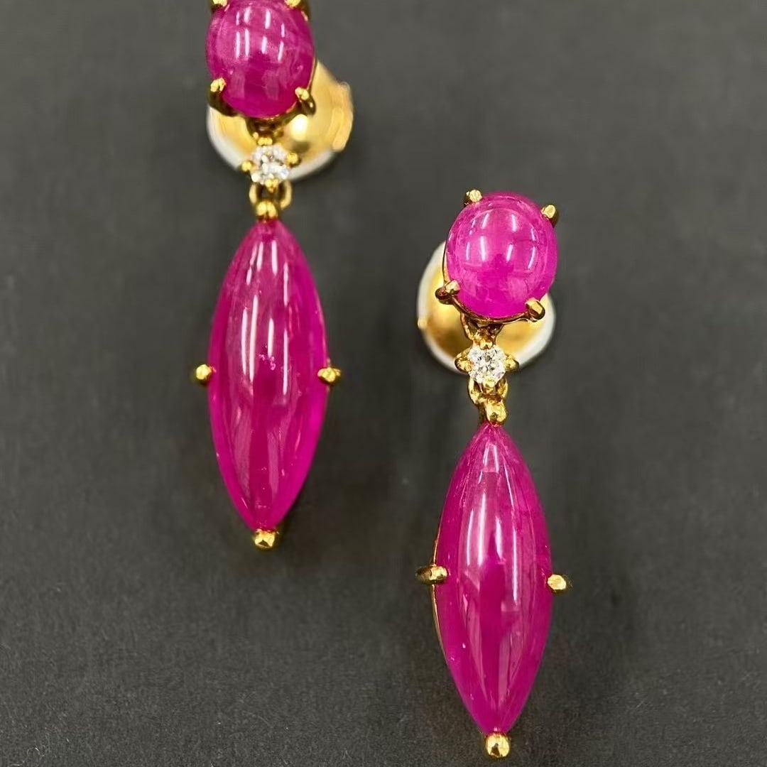 14k Gold 8.22 Ctw Natural Ruby & Diamond Earrings: Ref:230992055 // gold content:14k gold // main gemstone:ruby // shape:multiply // carat weight:8. 17ct // color:red // treatment:natural // // adjacent gemstone 2 : diamond // shape:round // carat