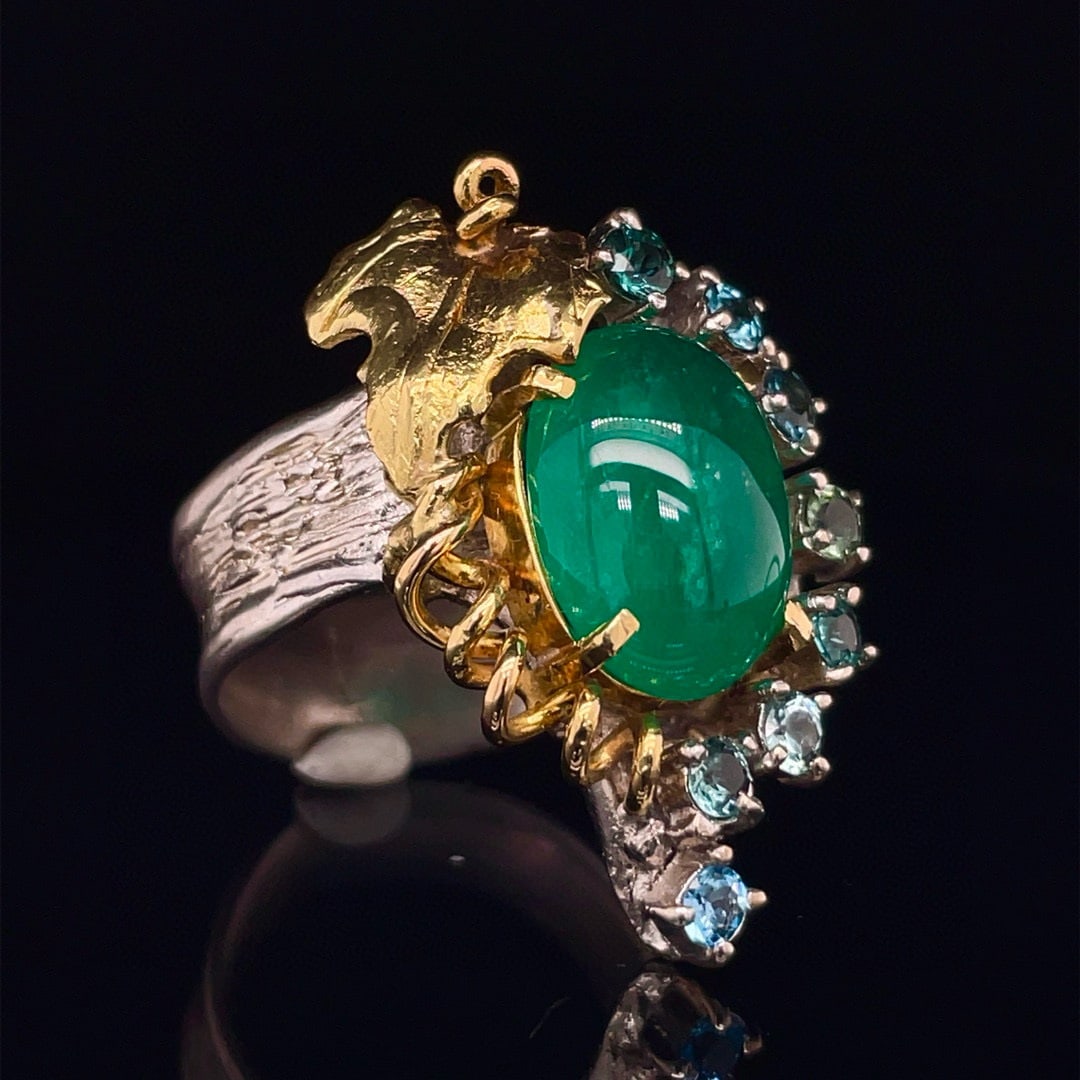 14k Gold 7.45 Ct Vivid Green Natural Emerald Ring - 2