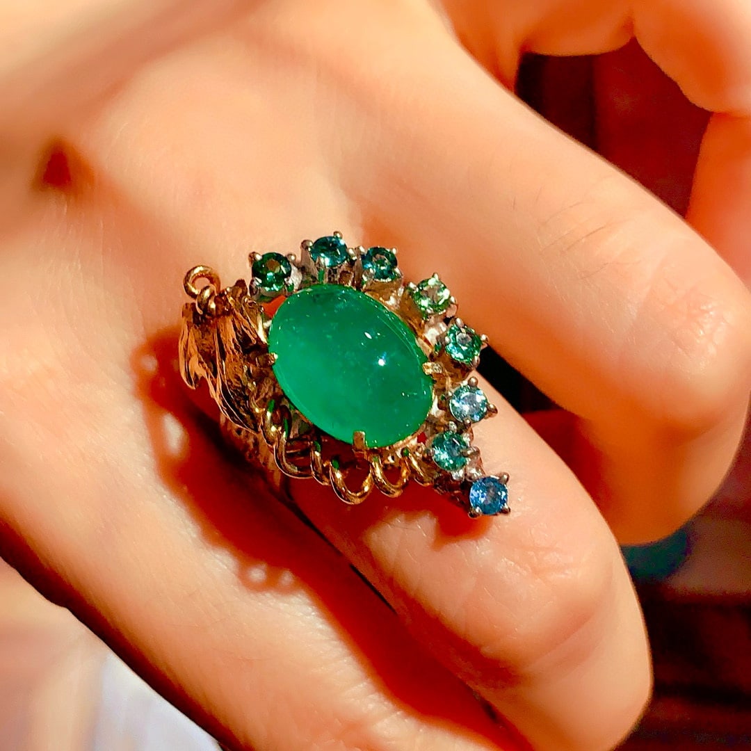 14k Gold 7.45 Ct Vivid Green Natural Emerald Ring - 5