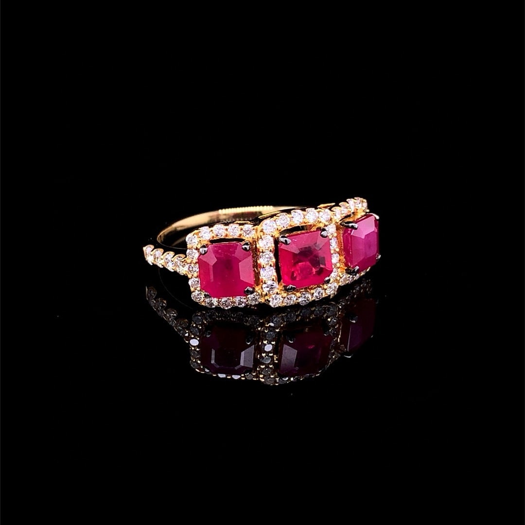 14k Gold 2.35 Ctw Natural Ruby & Diamond Ring - 3