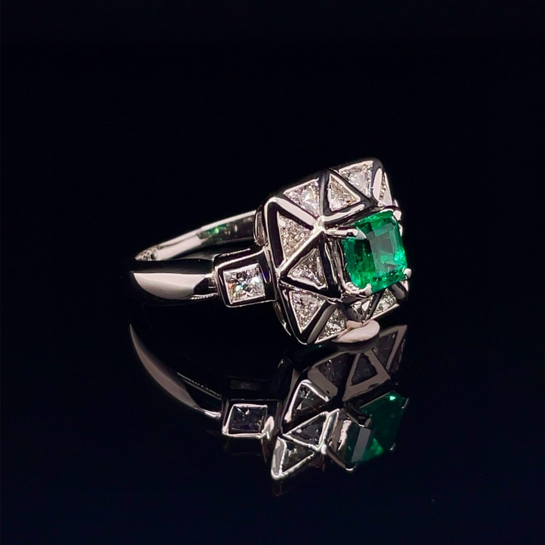 14k Gold 1.78 Ctw Vivid Green Natural Emerald & Diamond Ring - 4