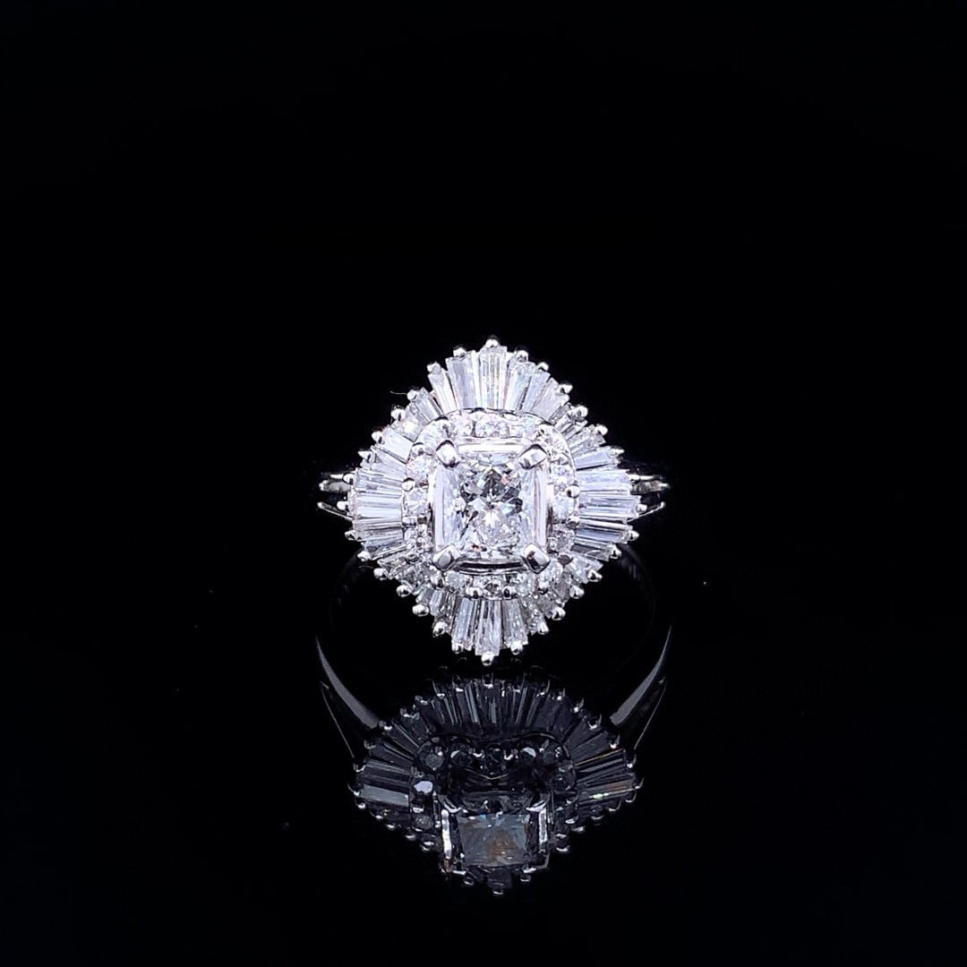14k Gold 1.38 Ctw Natural H Diamond Ring: Ref:230992076 // gold content:14k gold // ring size:7. 25us // // main gemstone:diamond // shape:radiant // carat weight:0. 52ct // clarity grade:vs-si // color:h // treatment:natural // // adjacent