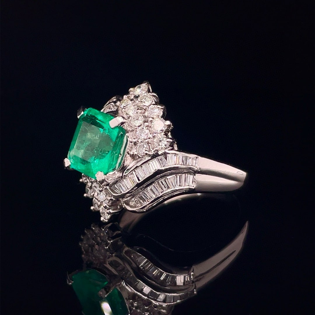14k Gold 3.15 Ctw Vivid Green Natural Emerald & Diamond Ring - 3