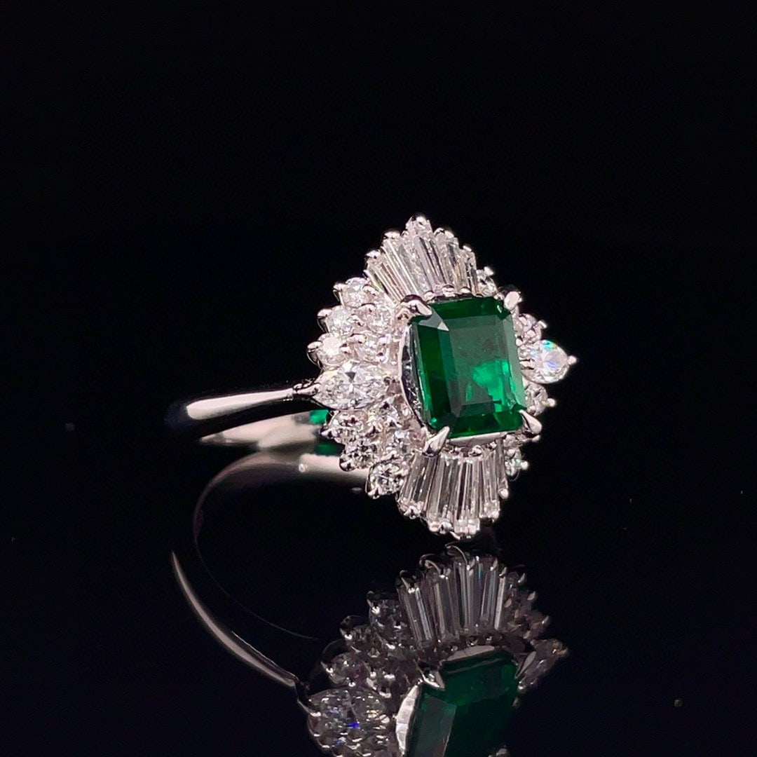 14k Gold 1.70 Ctw Vivid Green Natural Emerald & Diamond Ring - 2