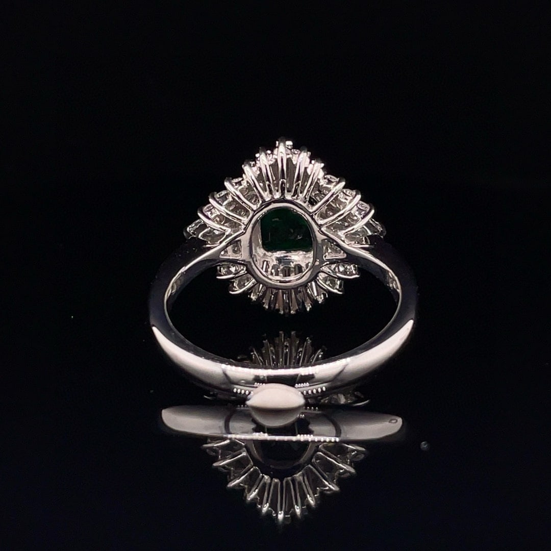 14k Gold 1.70 Ctw Vivid Green Natural Emerald & Diamond Ring - 4