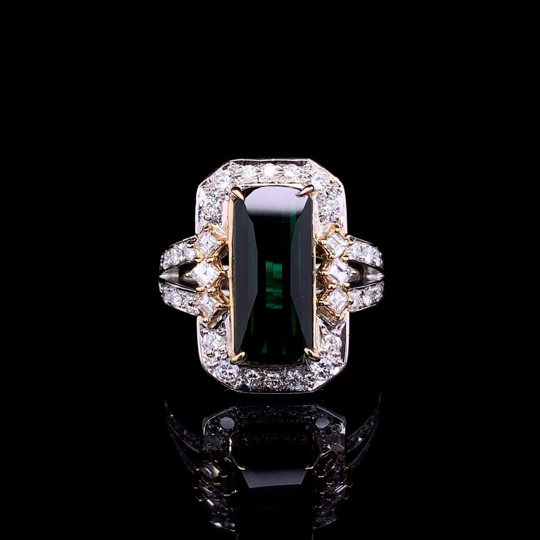 14k Gold 6.36 Ctw Natural Tourmaline & Diamond Ring: Ref:230992101 // gold content:14k gold // ring size:7. 25us // // main gemstone:tourmaline // shape:cushion // carat weight:5. 52ct // color:green // treatment:natural // // adjacent gemstone 2 : diam