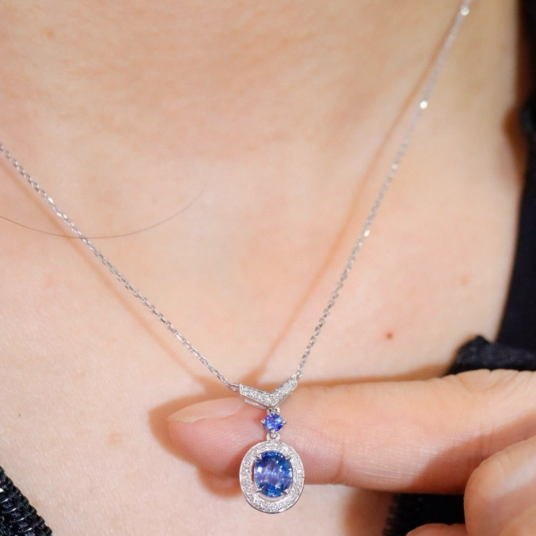 14k Gold 0.98 Ctw Natural Sapphire & Diamond Necklace - 2