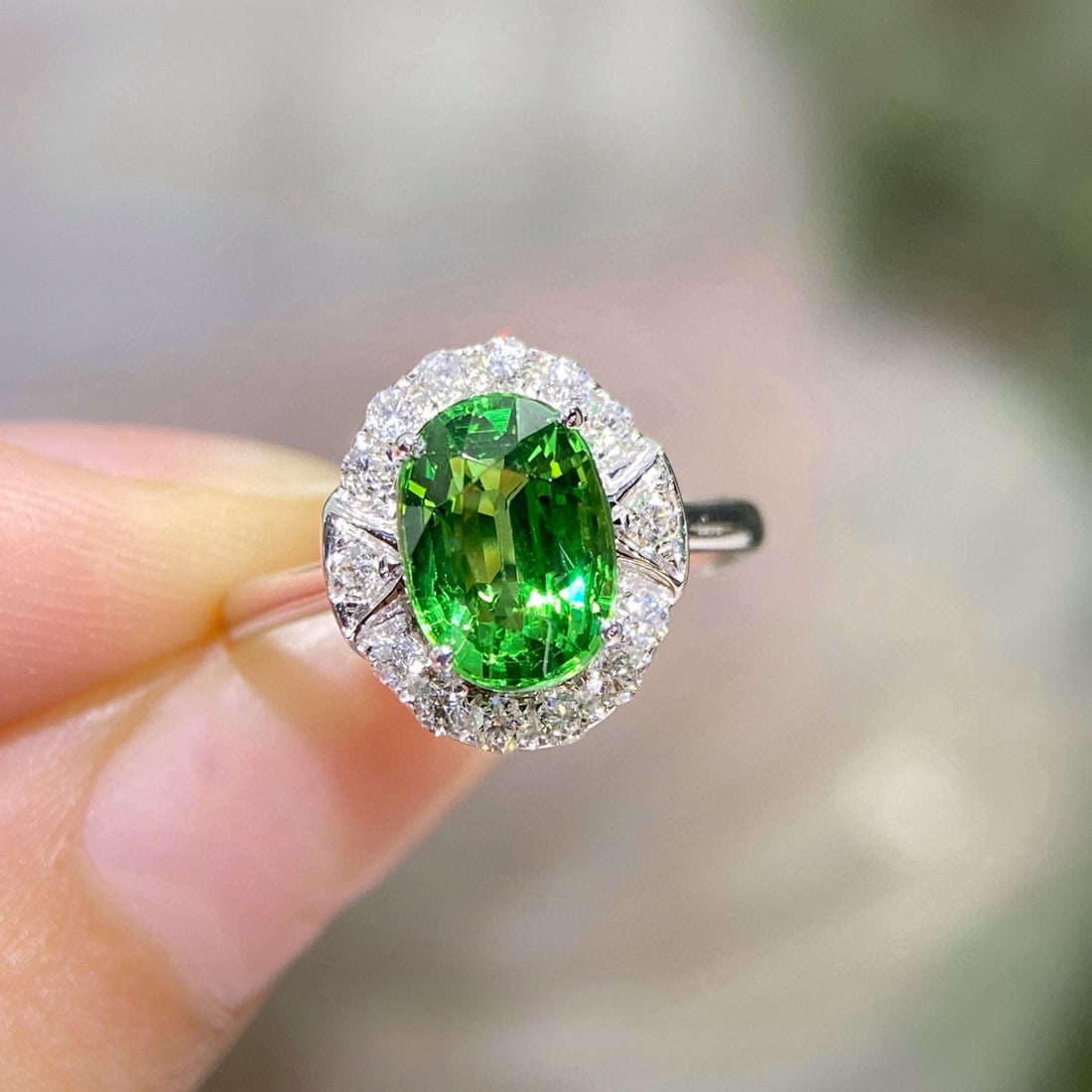 14k Gold 2.25 Ctw Natural Tsavorite & Diamond Ring - 2