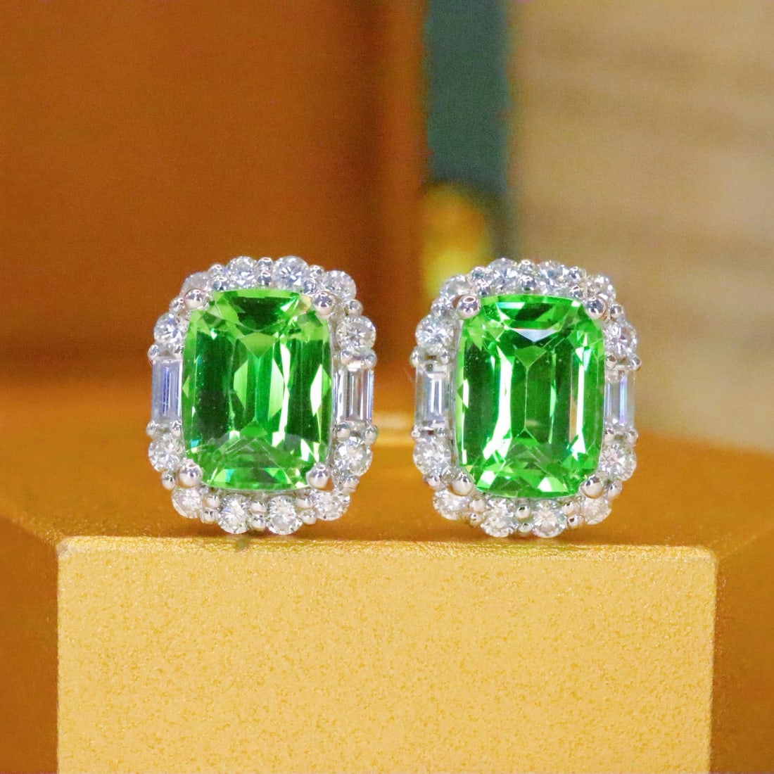 14k Gold 1.85 Ctw Vivid Green Natural Tsavorite & Diamond Earrings: Ref:230992122 // gold content:14k gold // main gemstone:tsavorite // shape:cushion // carat weight:1. 53ct // color:vivid green // treatment:natural // // adjacent gemstone 2 : diamond // number of st
