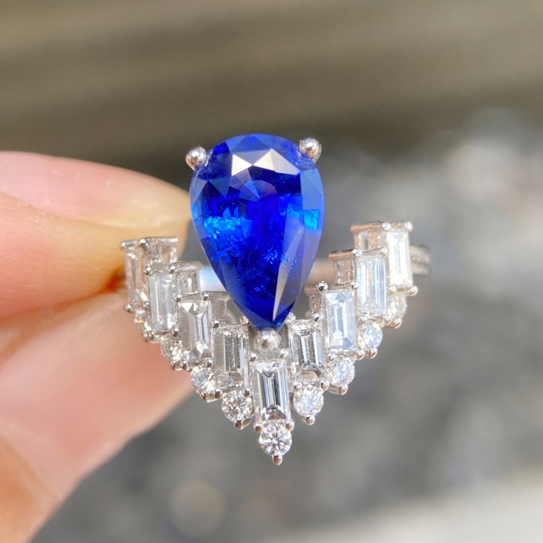 14k Gold 3.13 Ctw Natural Sapphire & Diamond Ring - 4