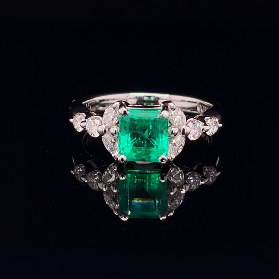 14k Gold 1.63 Ctw Vivid Green Natural Emerald & Diamond Ring: Ref:230992130 // gold content:14k gold // ring size:7. 25us // // main gemstone:emerald // shape:octagonal // carat weight:1. 18ct // color:vivid green // treatment:natural // // adjacent gemstone 2
