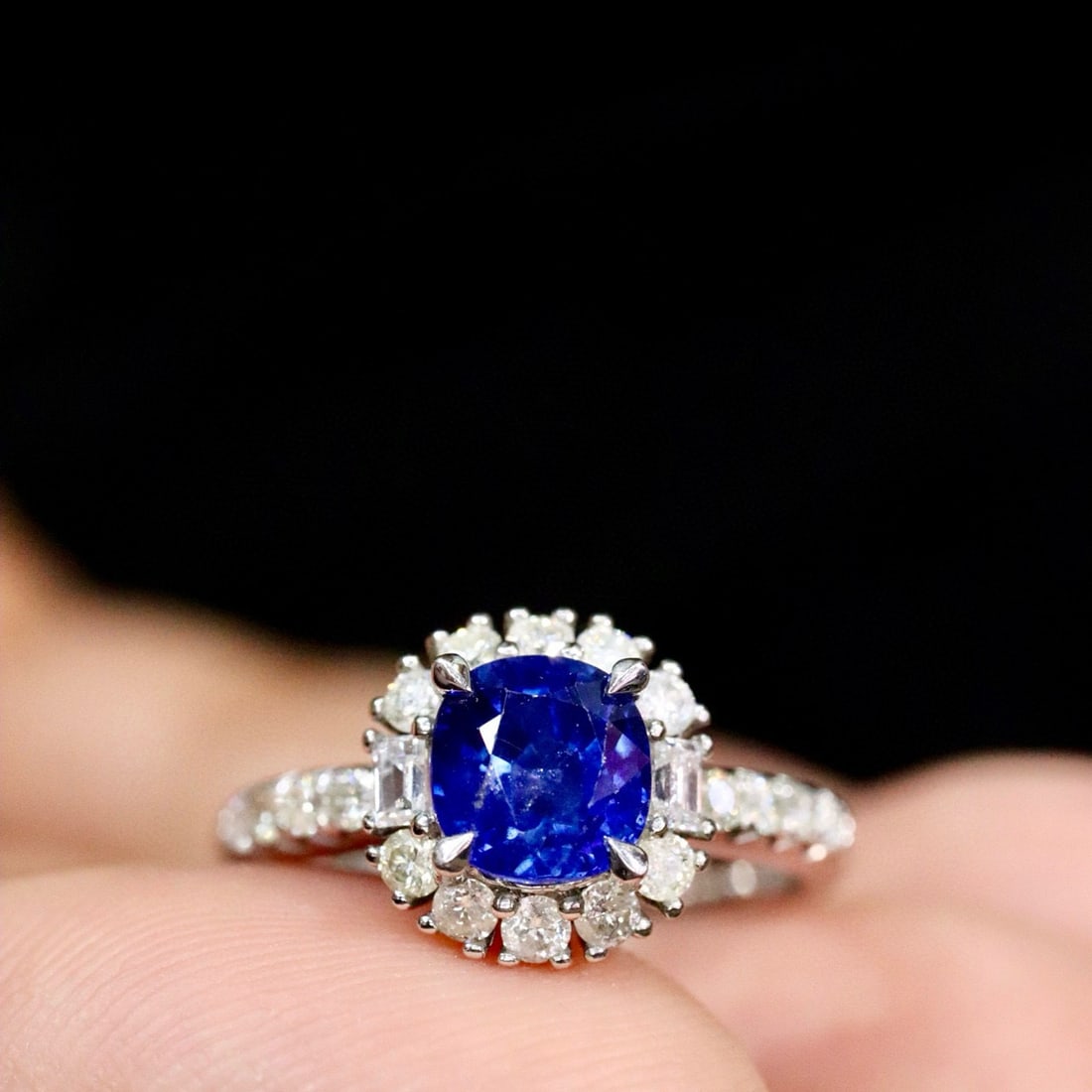 14k Gold 2.06 Ctw Natural Sapphire & Diamond Ring: Ref:230992135 // gold content:14k gold // ring size:7. 25us // // main gemstone:sapphire // shape:cushion // carat weight:1. 5ct // color:royal blue // treatment:natural // // adjacent gemstone 2 :