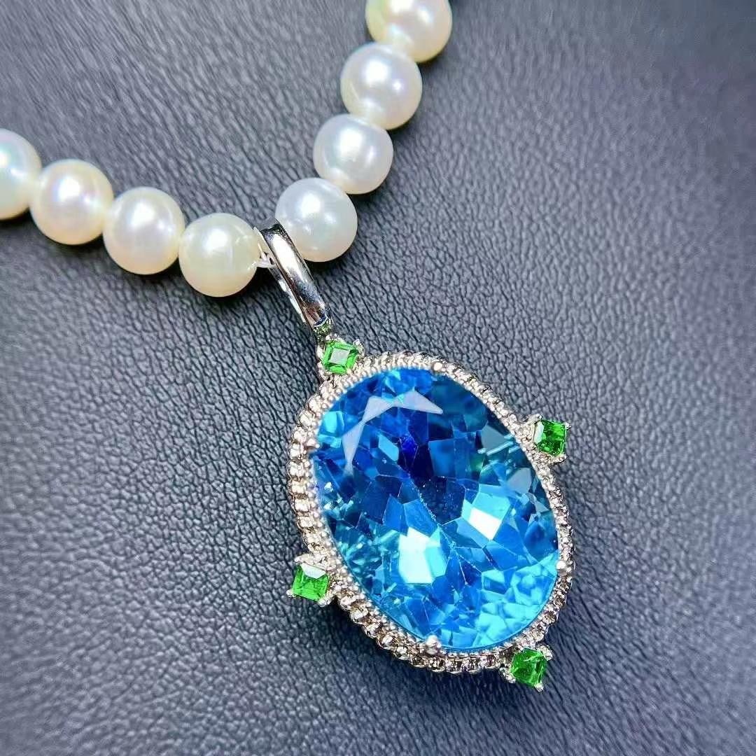 14k Gold 20 Ct Natural Topaz & Emerald Pendant( Without Chain ) - 4