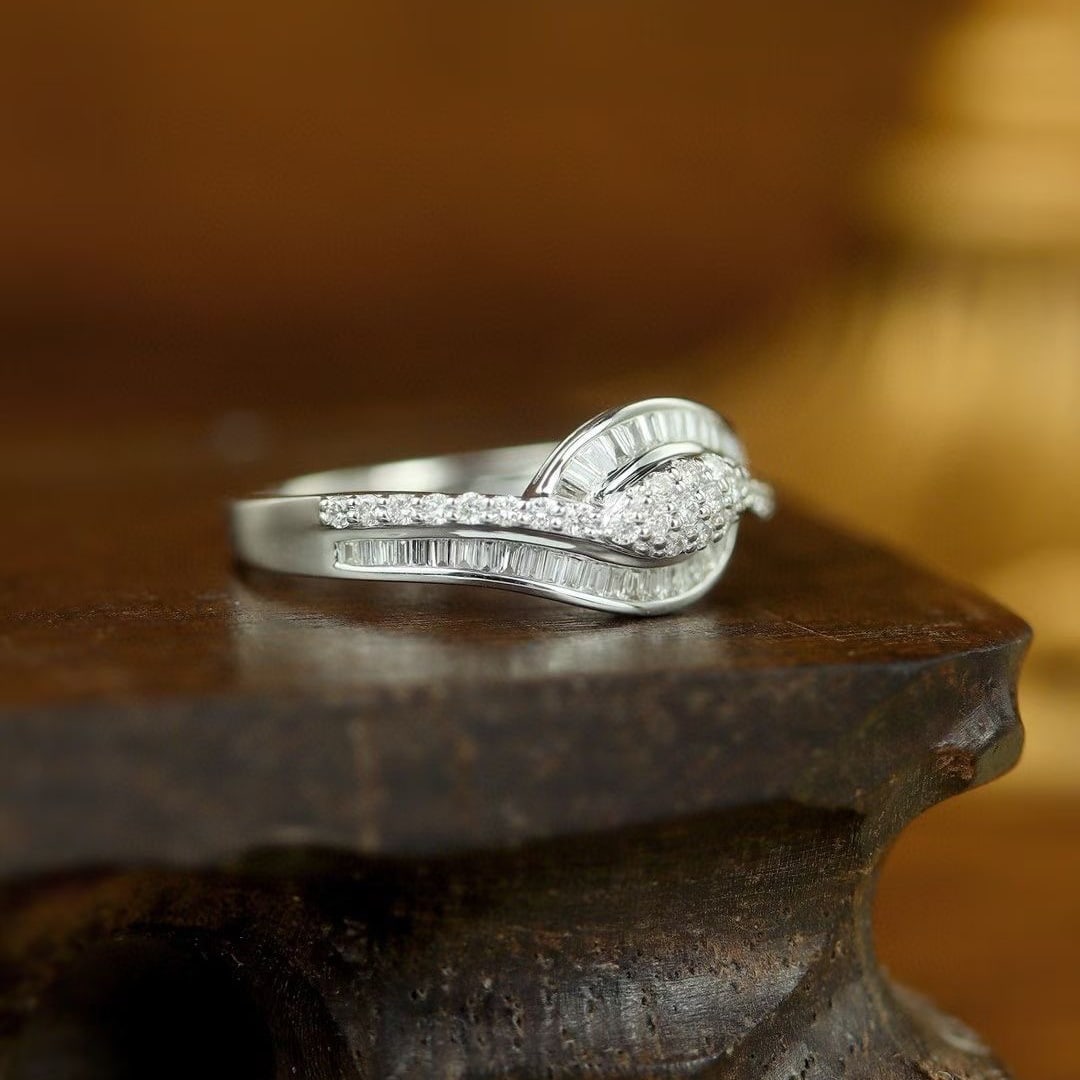 14k Gold 0.50 Ct Natural H Diamond Ring - 6