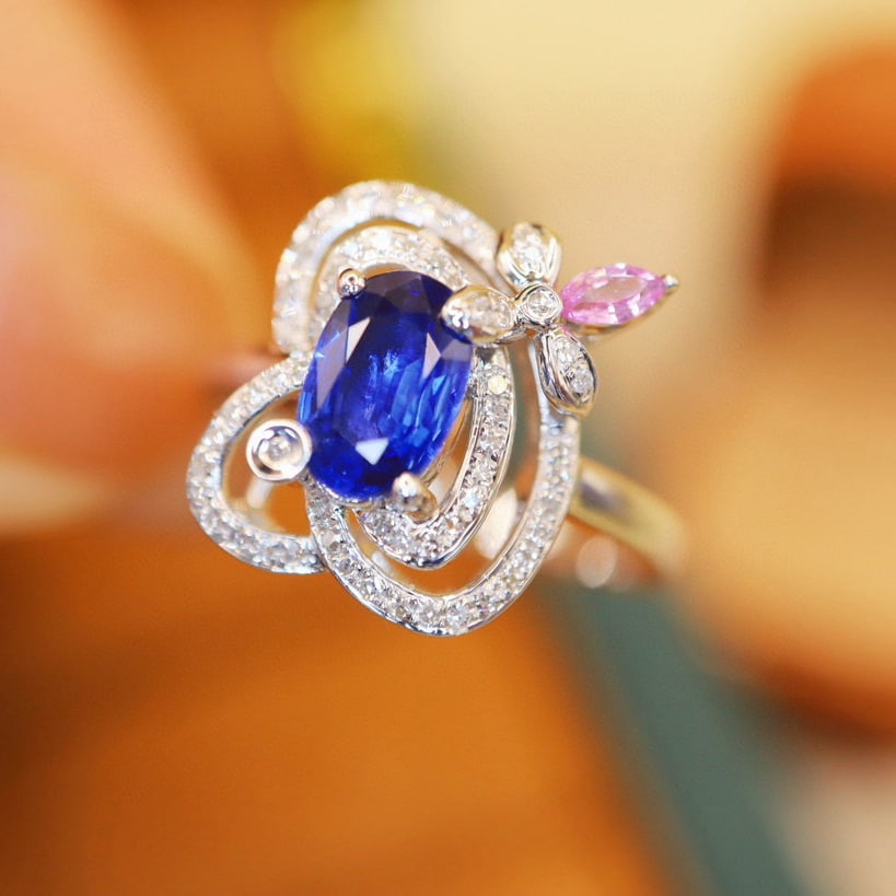14k Gold 1.23 Ctw Vivid Blue Natural Sapphire & Diamond Ring - 3