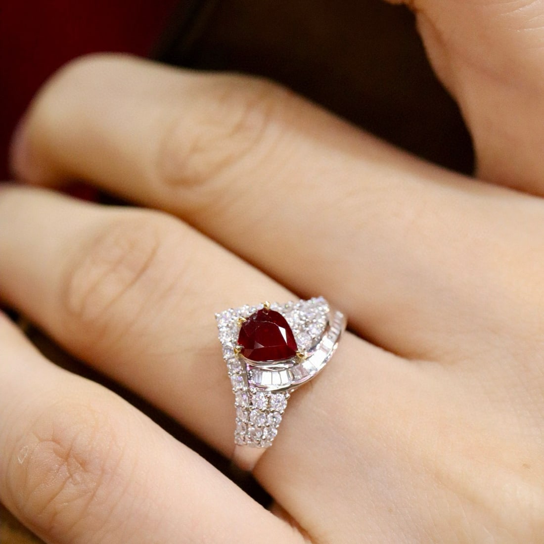 14k Gold 0.91 Ctw Natural Ruby & Diamond Ring - 5